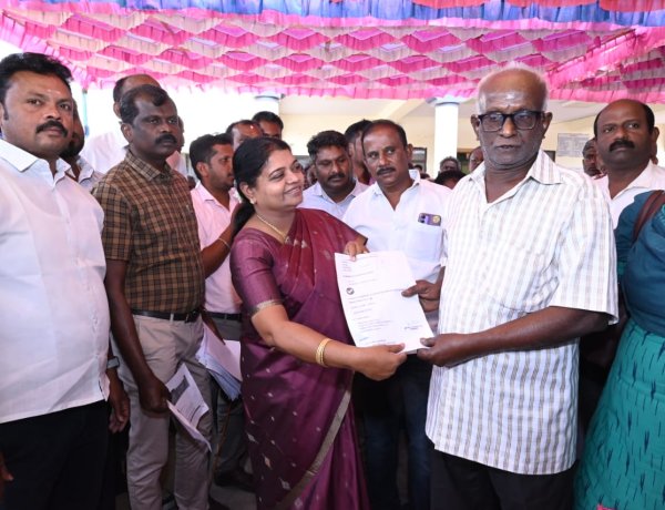 தூத்துக்குடி தொகுதி மக்கள் நலன் கருதி பல்வேறு முகாம்கள் மூலம் பொதுமக்கள் பயனடைந்துள்ளாா்கள். தாலூகா அலுவலக விழாவில் அமைச்சர் கீதாஜீவன் பேசினாா்.