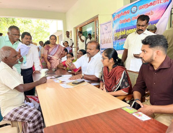 40 ஆண்டுகளுக்கு முன்பிருந்த சாலைதான் இருக்கிறது. அதை முறைப்படுத்தி பொதுமக்கள் நலன் பாதுகாக்கப்படுகிறது. குறைதீர்க்கும் முகாமில் மேயர் ஜெகன் பெரியசாமி பேசினாா்.