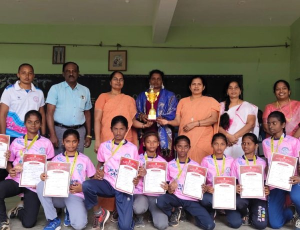 தஸ்நேவிஸ் மாதா மேல்நிலைப்பள்ளி  பள்ளி மாணவிகள் சாதனை !!!  கபாடி போட்டியில் மாநில அளவில் மூன்றாவது இடம்!!!