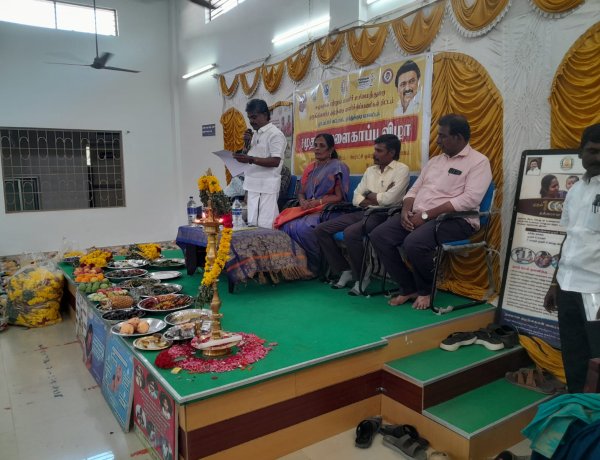 ஓட்டப்பிடாரத்தில் நடைபெற்ற சமுதாய வளைகாப்பு விழாவில் பெண்களால் தான் ஒரு சிறந்த சமுதாயத்தை உருவாக்க முடியும் சண்முகையா எம்.எல்.ஏ பேச்சு