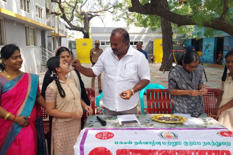 உங்களுடைய அப்பா அம்மாவுக்கு நிறைய கனவுகள் இருக்கும் தூத்துக்குடி பள்ளி நிகழ்ச்சியில் மேயர் ஜெகன் பொியசாமி பேச்சு