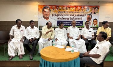 நேர்காணலில் தூத்துக்குடி சட்டமன்ற தொகுதியில் காங்கிரஸ் சார்பில் போட்டியிட விருப்பம் தெரிவித்திருந்த 15 பேர் கலந்து கொண்டனர்.