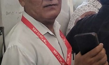 சுங்கச்சாவடியில் பணிபுரிந்த பெண் ஊழியர்களுக்கு வாட்ஸ் அப் மூலம் பாலியல் தொந்தரவு கொடுத்ததாக எழுந்த புகாரைத் தொடர்ந்து சுங்கச்சாவடி மேலாளர் கைது