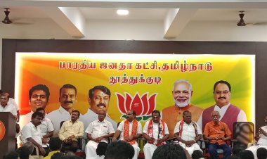 தூத்துக்குடி மாவட்டம், ஶ்ரீவைகுண்டம் அதிமுக வேட்பாளர் சண்முகநாதன் மற்றும் தூத்துக்குடி தொகுதி வேட்பாளர் சி.த செல்லபாண்டியன் ஆகியோர் இணைந்து பேட்டி.!