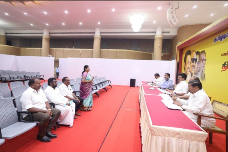 தூத்துக்குடி தொகுதியில் திமுக சாா்பில் போட்டியிட விருப்பமனு அமைச்சா் கீதாஜீவன், மேயா் ஜெகன் பொியசாமி ஆகியோாிடம் முதல்வா் ஸ்டாலின் நோ்காணல்