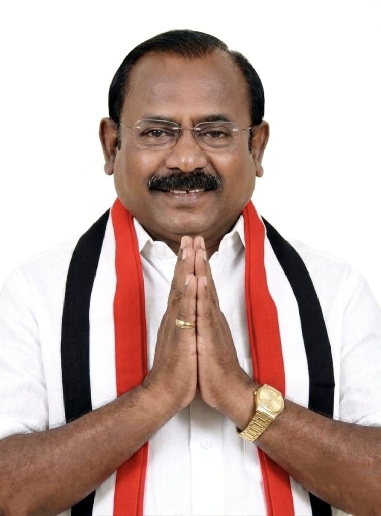 தூத்துக்குடி மாநகா் மாவட்ட அதிமுக செயலாளராக முன்னாள் அமைச்சா் சி.த.செல்லப்பாண்டியன் நியமணம் எடப்பாடி பழனிச்சாமி அறிவிப்பு