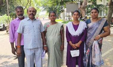 சொத்து தகராறில் தனது தம்பி கூலிப்படையினரை வைத்து தன்னை கொலை செய்ய முயல்வதாக தூத்துக்குடி மாவட்ட காவல் கண்காணிப்பாளர் அலுவலகத்தில் பாதிக்கப்பட்ட அண்ணன் குடும்பத்தினருடன் வந்து புகார்