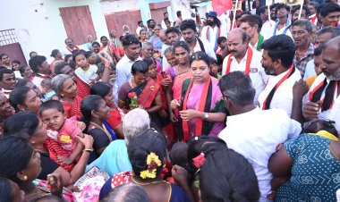 சிஜிசி காலணி, செல்சீலினி காலணி, கால்டுவெல்காலணி, 3 சென்ட் அந்தோணியாா்புரம், சாந்திநகா், அமுதாநகா், உள்ளிட்ட பகுதிகளில் பிரச்சாரத்தில் அமைச்சர் கீதாஜீவன்  பிரச்சாரம்