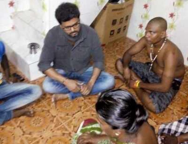 ஸ்டெர்லைட் துப்பாக்கி சூட்டின் போது தனது சொந்த ஊர் மக்களை பார்ப்பதற்கு இந்த ஜோசப் விஜய் எப்படி வந்தார் தெரியுமா?யாருக்குமே தெரியாமல் நடுராத்திரியில் கார் மூலம் நெல்லை வந்தார்