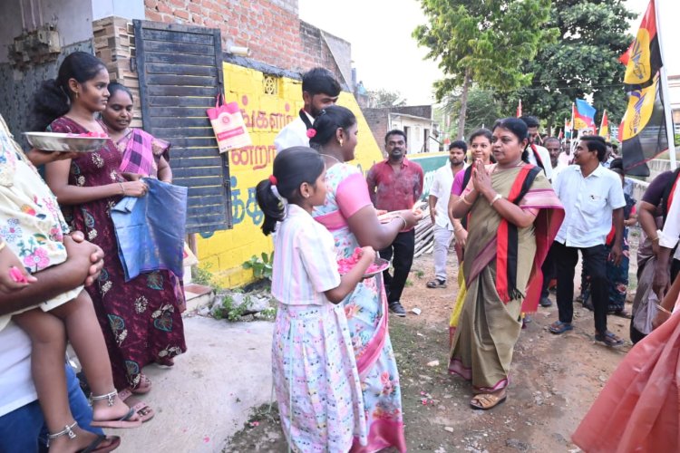 தமிழ்நாட்டிற்கு முறையான நிதி வழங்காத ஓன்றிய பாஜக அரசின் டெல்லி அணியை இந்த தோ்தலில் தமிழ்நாடு அணி வீழ்த்தியாக வேண்டும். காலத்தின் கட்டாயம் பிரச்சாரத்தில் அமைச்சர் கீதாஜீவன் பேசினாா்.
