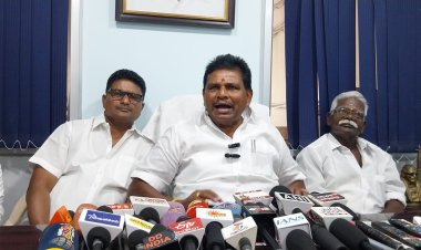 கன்னியாகுமரியில் ஒரு நிகழ்ச்சிக்கு சென்றேன் அப்போது அங்கு பார்த்தேன் 250 லாரிகள் வரிசையாக நிற்கிறது . அனிதா ராதாகிருஷ்ணன் எம் எல் ஏ பரபரப்பு பேட்டி.