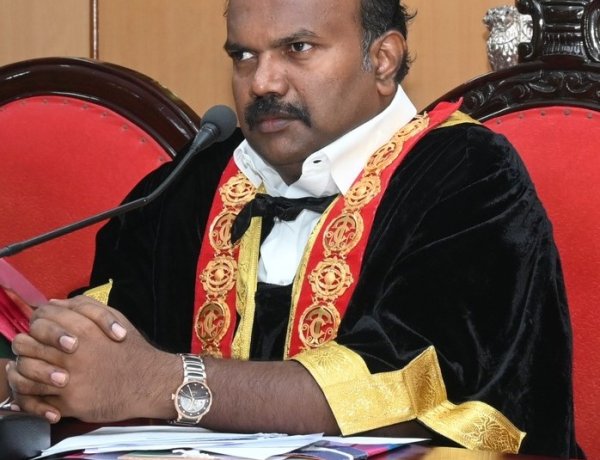தூத்துக்குடி மாநகராட்சி பகுதியில் மீண்டும் மக்கள் பணி தொடரும் மேயர் ஜெகன் பொியசாமி தகவல்