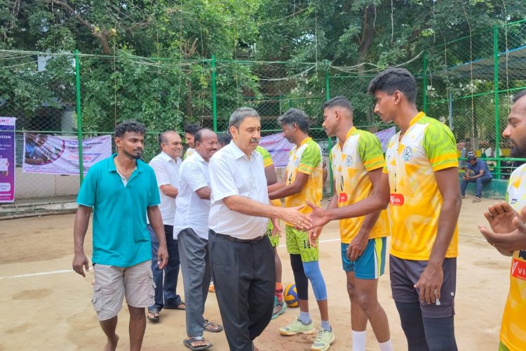 தூத்துக்குடியில் மாநில அளவிலான கைப்பந்து போட்டி நடைபெற்றது.