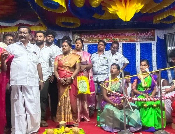 நான் சிறுவயதிலேயே எனது தந்தை தா்மகா்த்தாவாக இருந்த பத்திரகாளியம்மன் கோவிலில் வில்லிசை நிகழ்ச்சியை கண்டு களித்து ரசித்தேன் தூத்துக்குடி மேலசண்முகபுரம் முத்துமாரியம்மன் கோவிலில் கொடைவிழாவில் முன்னாள் அமைச்சர் கீதாஜீவன் ரூசிகரம்