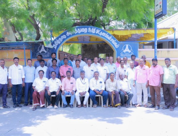தூத்துக்குடி மாவட்ட அனைத்து அரசுத் துறை ஓட்டுனர்கள் சங்க புதிய தலைவர்- செயலாளர் தேர்வு.