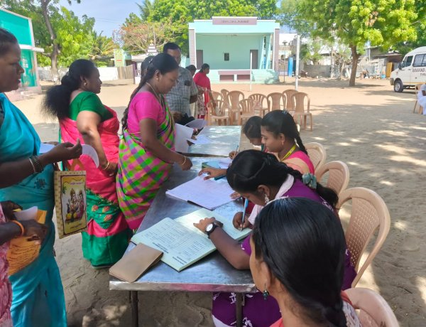 தூத்துக்குடியில் இலவச கண் சிகிச்சை முகாம்,ஆகஸ்ட் 16 ஆம் தேதி என். எல். சி. தூத்துக்குடி, தமிழ்நாடு பவர் லிமிடெட், அரவிந்த் கண் மருத்துவமனை மற்றும்  ஏ. பி. சி. மகாலட்சுமி மகளிர் கல்லூரி   சார்பில் ரோ.க.தொடக்கப்பள்ளி, தூயசவேரியார்புரம் தூத்துக்குடியில்  வைத்து இலவச கண் பரிசோதனை முகாம்
