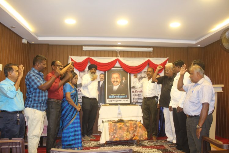 வழக்கறிஞர் அதிசயகுமார் முதலாமாண்டு நினைவேந்தல்: சடங்குகளை மறுதலித்து புரட்சிகரமான முறையில் அனுசரிப்பு!