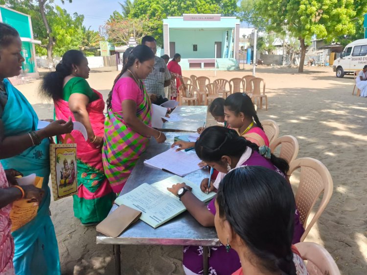 தூத்துக்குடியில் இலவச கண் சிகிச்சை முகாம்,ஆகஸ்ட் 16 ஆம் தேதி என். எல். சி. தூத்துக்குடி, தமிழ்நாடு பவர் லிமிடெட், அரவிந்த் கண் மருத்துவமனை மற்றும்  ஏ. பி. சி. மகாலட்சுமி மகளிர் கல்லூரி   சார்பில் ரோ.க.தொடக்கப்பள்ளி, தூயசவேரியார்புரம் தூத்துக்குடியில்  வைத்து இலவச கண் பரிசோதனை முகாம்