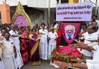 தூத்துக்குடியில் பெரியார் பிறந்த நாளையொட்டி அவரது சிலைக்கு மாலை அணிவித்து திமுக தொடக்க விழாவையொட்டி கொடியேற்றி இனிப்பு வழங்கினார் முன்னாள் அமைச்சர் கீதா ஜீவன் மேயர் ஜெகன் பெரியசாமி