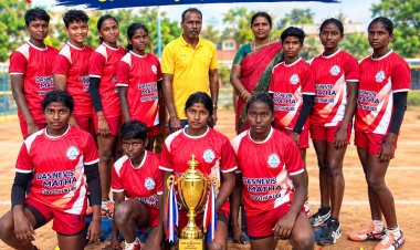 தமிழ்நாடு முதலமைச்சர் கோப்பைக்காக தூத்துக்குடி தஸ்நேவிஸ் மேல்நிலைய பள்ளி மாணவிகள் கபடி போட்டியில் முதலிடம்/ உடற்கல்வி ஆசிரியை சில்வாஃபர்னாண்வுக்கு பாராட்டு