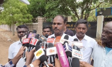 ஓட்டப்பிடாரம் தாலுகா, கீழஅரசடி பஞ்சாயத்தைச் சேர்ந்த துப்பாஸ்பட்டி மற்றும் அய்யனார்புரம் கிராம மக்கள், தங்களது பகுதியில் புதிதாகத் திறக்கப்பட்டுள்ள டாஸ்மாக் மதுபானக் கடையை உடனடியாக அகற்ற வலியுறுத்தி தூத்துக்குடி மாவட்ட ஆட்சியர் அலுவலகத்தில் மனு