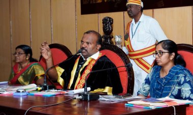 தூத்துக்குடி மாநகராட்சி சாதாரன கூட்டம் மேயர் ஜெகன் தலைமையில் ஆணையர் ப்ரியங்கா துணை மேயா் ஜெனிட்டாஆகியோா் முன்னிலையில் நடைபெற்றது.