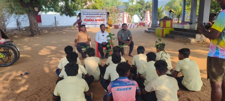தூத்துக்குடி, S.A.V. பள்ளி NSS சிறப்பு முகாம் 7 நாள் வரை சமூகநலப் பணிகள்., மாணவர்களுக்கு விழிப்புணர்வு, தூய்மைப் பணி, கல்விச் சுற்றுலா என தொடரும் சமூகநலப் பணிகள்.!